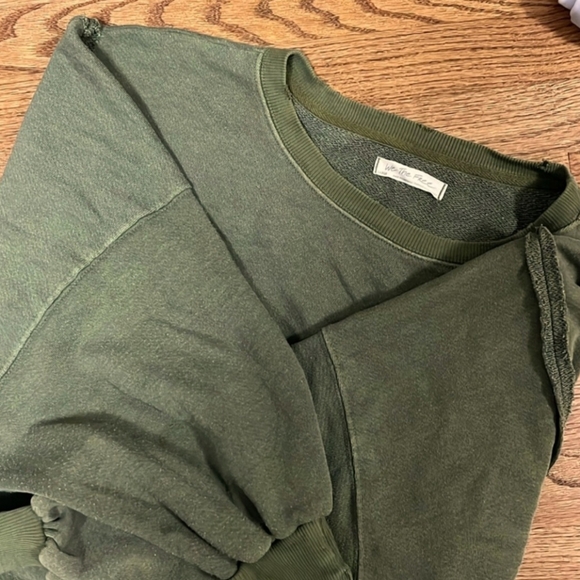 2 Camden Sweatshirts From Free People - Picture 4 of 5